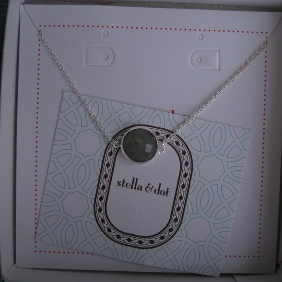 Maya Bracelet in Labradorite by Stella and Dot - Picture 2 of 4